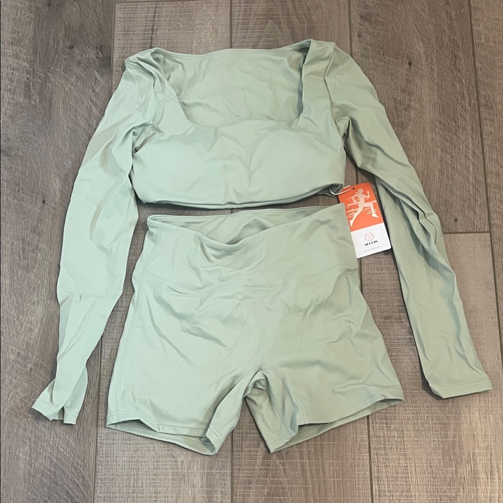 Mint Green Long Sleeve Crop Top and Shorts. Size Small.